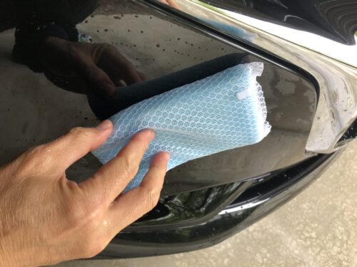 車のフロントガラスについた虫の汚れの落とし方 対策 防止方法 K Dream